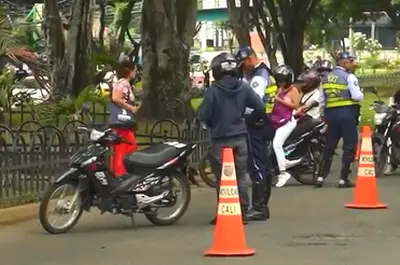 La Alcaldía de Cali Mediante Nuevo Decreto Prohíbe Circulación de Motocicletas con Parrillero Hombre