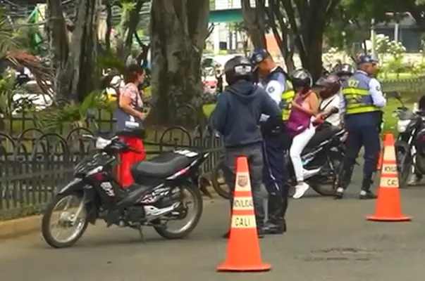 La Alcald&iacute;a de Cali Mediante Nuevo Decreto Proh&iacute;be Circulaci&oacute;n de Motocicletas con Parrillero Hombre