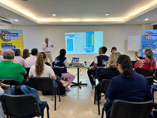 EnRuta y la Secretar&iacute;a de Movilidad presentan el lanzamiento de Pasos Seguros, iniciativa para el fortalecimiento de la seguridad vial y ciudadana en Cali
